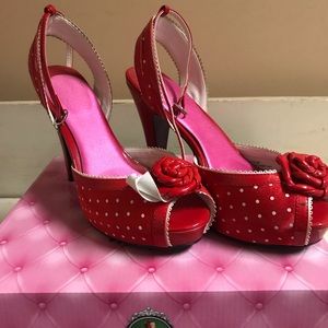 Pin up heels